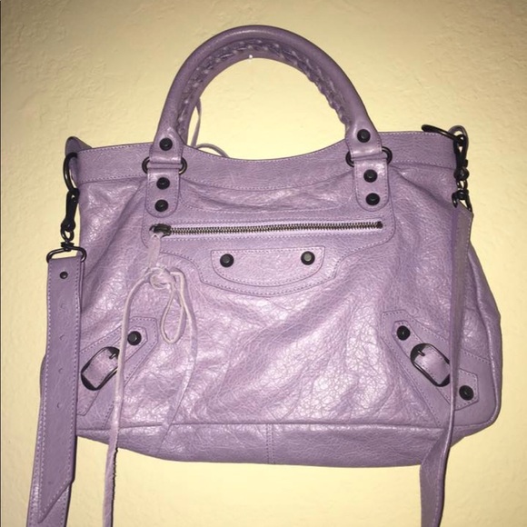 COPY - Authentic Balenciaga Crossbody - Picture 2 of 8